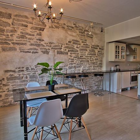 Dream Stay - Old Town Church View Apartment With Sauna ทาลลินน์ ภายนอก รูปภาพ